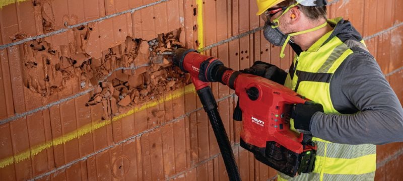 เครื่องสกัดไร้สาย TE 500-22 SDS-Max เครื่องสกัดทำลายและสกัดเจาะไร้สาย SDS Max (TE-Y) พร้อมระบบการลดแรงสะท้อนถึงผู้ใช้งานสำหรับการสกัดคอนกรีตหรืออิฐ (บนแพลตฟอร์มแบตเตอรี่ Nuron) Applications 1